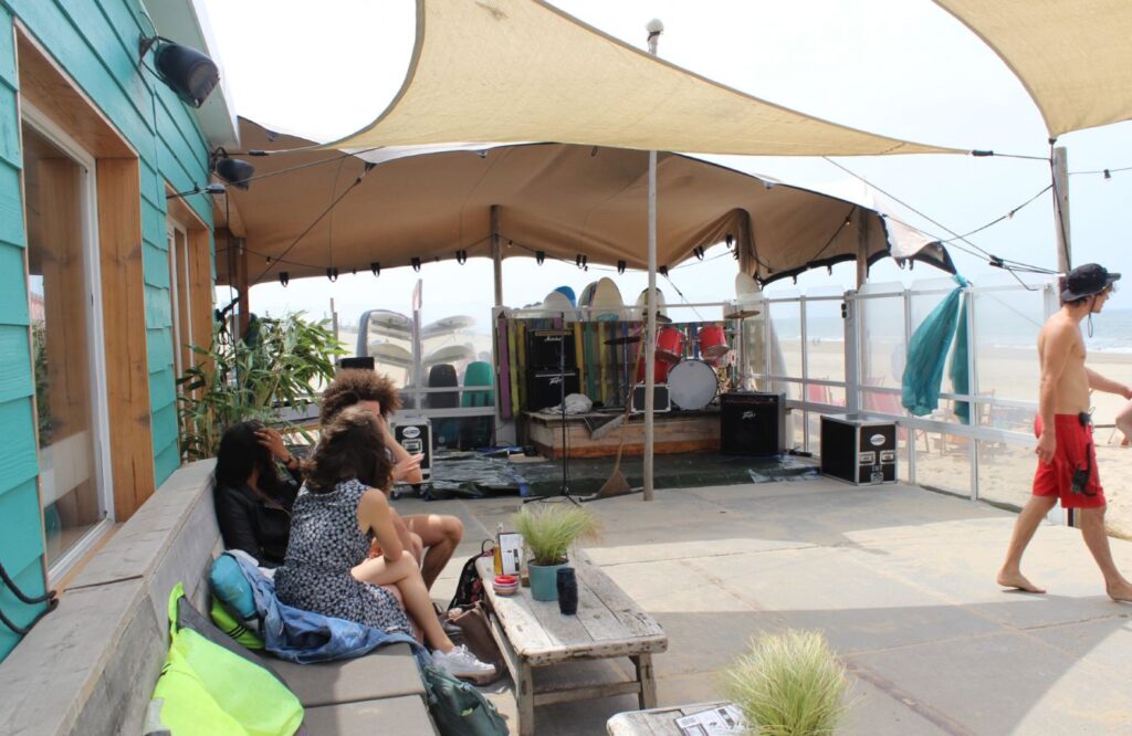 BeachBreak Cafe
